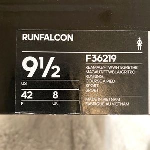 BRAND NEW ADIDAS!!!!!!🔥🔥🔥🔥